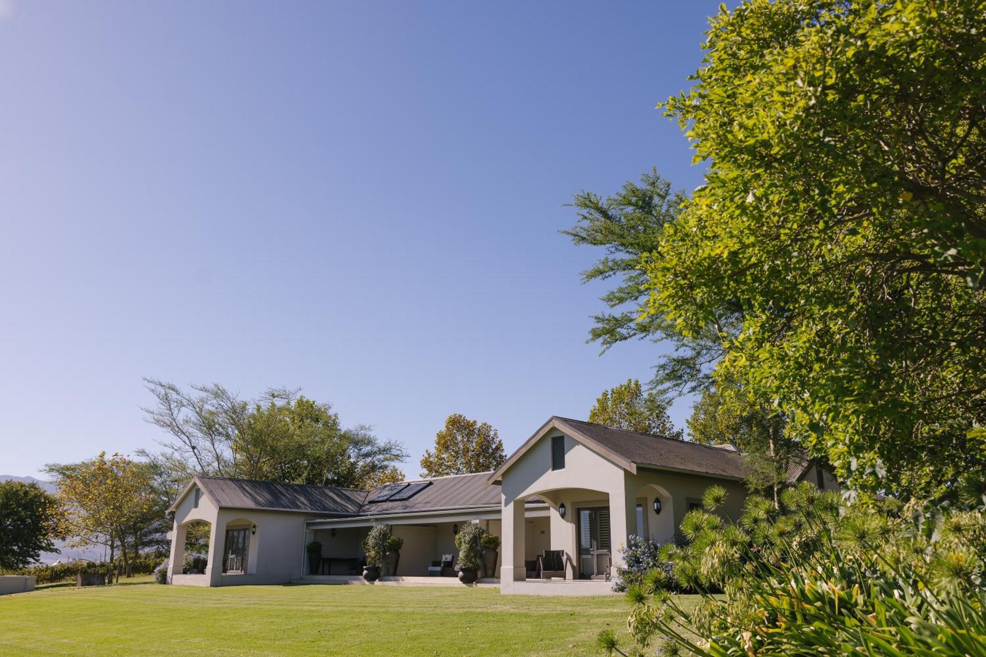 Under Oaks Guesthouse パール エクステリア 写真
