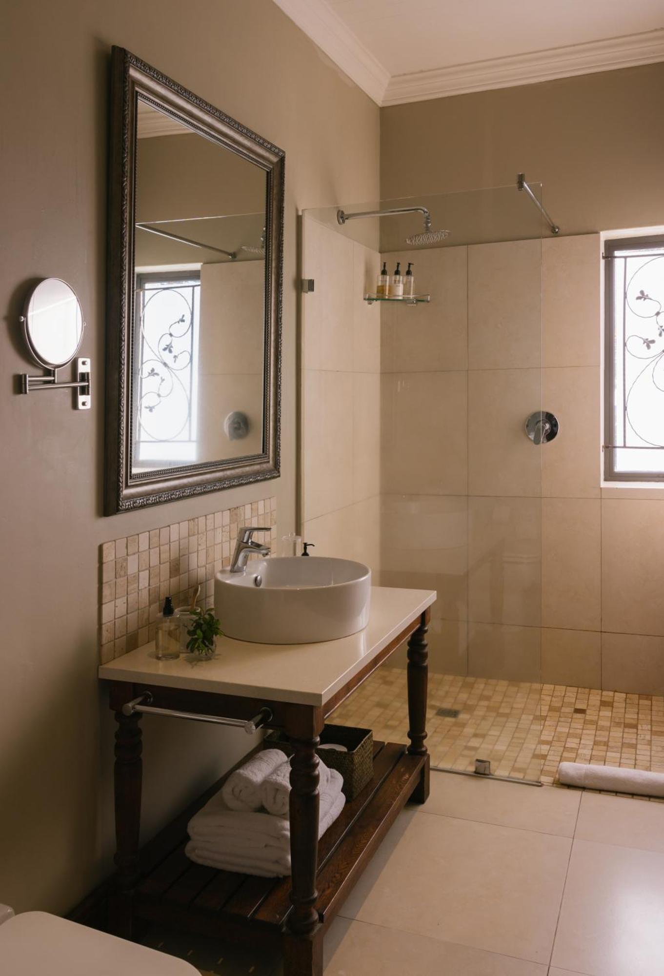 Under Oaks Guesthouse パール エクステリア 写真